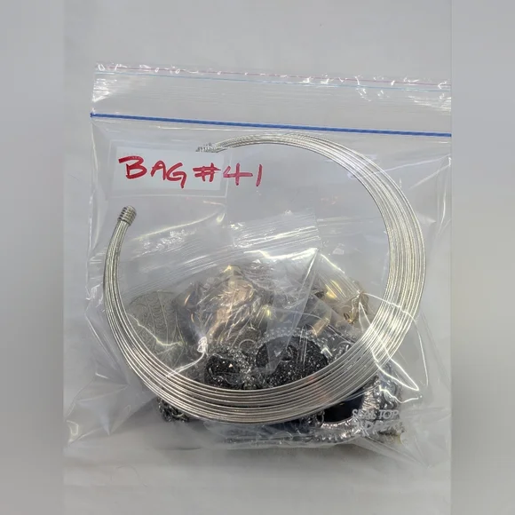 Grab Bag #41 Necklaces Vintage And Modern - Picture 9 of 9